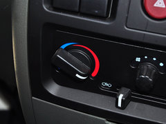 2012款 1.0L 手动 超值型