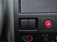 2012款 1.0L 手动 超值型