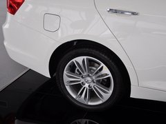 2013款 2.0T 自动 豪华版