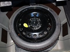 2013款 2.3T 自动 豪华版