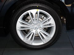 2013款 2.3T 自动 豪华版
