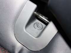 2013款 2.3T 自动 豪华版