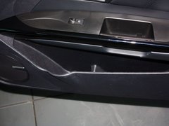 2013款 2.3T 自动 豪华版