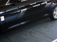 2013款 2.3T 自动 豪华版