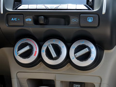 2014款 1.5L 自动 豪华型
