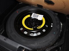 2013款 1.8T DCT 尊贵版 5座
