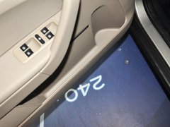 2013款 1.8T DCT 尊贵版 5座