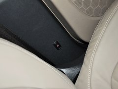2013款 1.8T DCT 尊贵版 5座