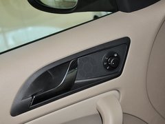 2013款 1.8T DCT 尊贵版 5座