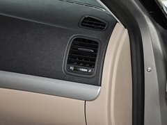 2013款 1.8T DCT 尊贵版 5座