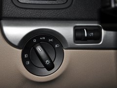 2013款 1.8T DCT 尊贵版 5座