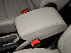 2013款 1.8T DCT 尊贵版 5座
