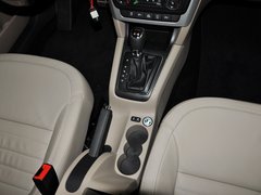 2013款 1.8T DCT 尊贵版 5座