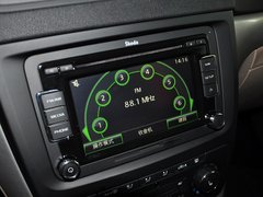 2013款 1.8T DCT 尊贵版 5座