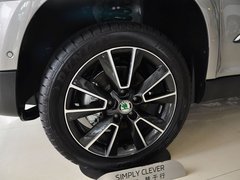 2013款 1.8T DCT 尊贵版 5座