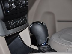 2013款 1.8T DCT 尊贵版 5座
