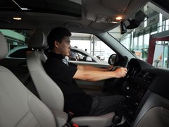 2013款 1.8T DCT 尊贵版 5座