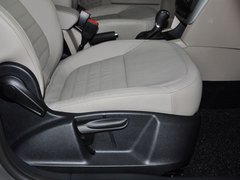 2013款 1.8T DCT 尊贵版 5座