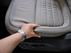 2013款 1.8T DCT 尊贵版 5座