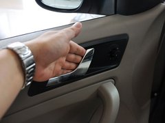 2013款 1.8T DCT 尊贵版 5座
