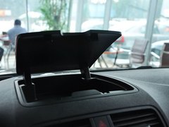 2013款 1.8T DCT 尊贵版 5座