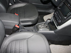 2013款 1.8T DCT 尊贵版 5座
