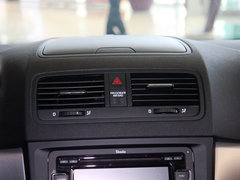 2013款 1.8T DCT 尊贵版 5座