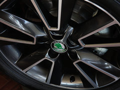2013款 1.8T DCT 尊贵版 5座