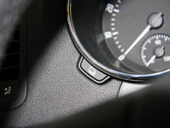 2013款 1.8T DCT 尊贵版 5座