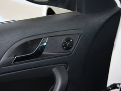 2013款 1.8T DCT 尊贵版 5座