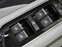 红旗H7 2013款 2.0T 自动 豪华型