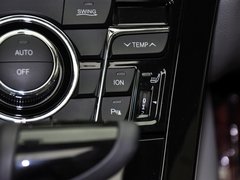 红旗H7 2013款 2.0T 自动 豪华型
