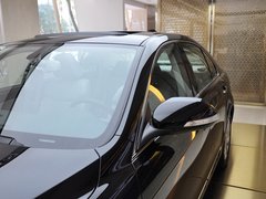 2013款 2.0T 自动 豪华型