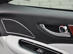 2013款 2.0T 自动 豪华型