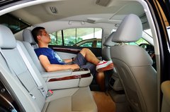 2013款 3.0L 自动 尊贵型
