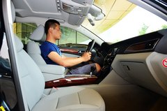 红旗H7 2013款 3.0L 自动 尊贵型