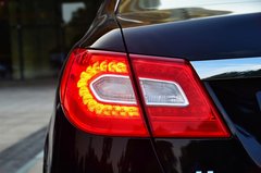 2013款 3.0L 自动 尊贵型