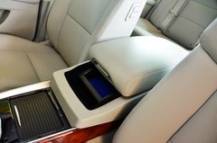 2013款 3.0L 自动 尊贵型