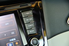2013款 3.0L 自动 尊贵型