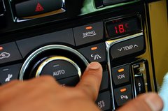 2013款 3.0L 自动 尊贵型