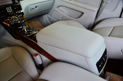 2013款 3.0L 自动 尊贵型