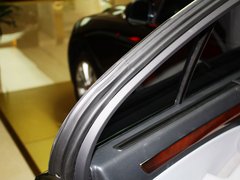 2013款 3.0L 自动 尊贵型