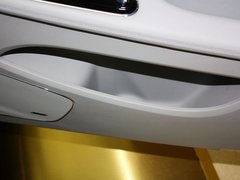 2013款 3.0L 自动 尊贵型