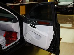 2013款 3.0L 自动 尊贵型