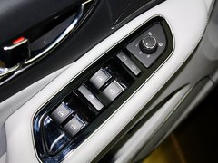 2013款 3.0L 自动 尊贵型