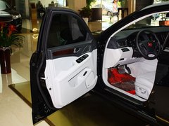 2013款 3.0L 自动 尊贵型