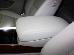 2013款 3.0L 自动 尊贵型