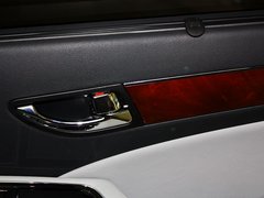 2013款 3.0L 自动 尊贵型