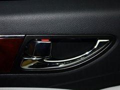 2013款 3.0L 自动 尊贵型