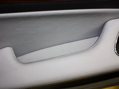 2013款 3.0L 自动 尊贵型
